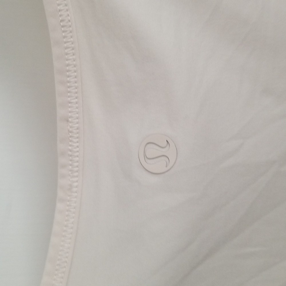 Lululemon Cream Twist Front Cropped Top - Picture 3 of 6